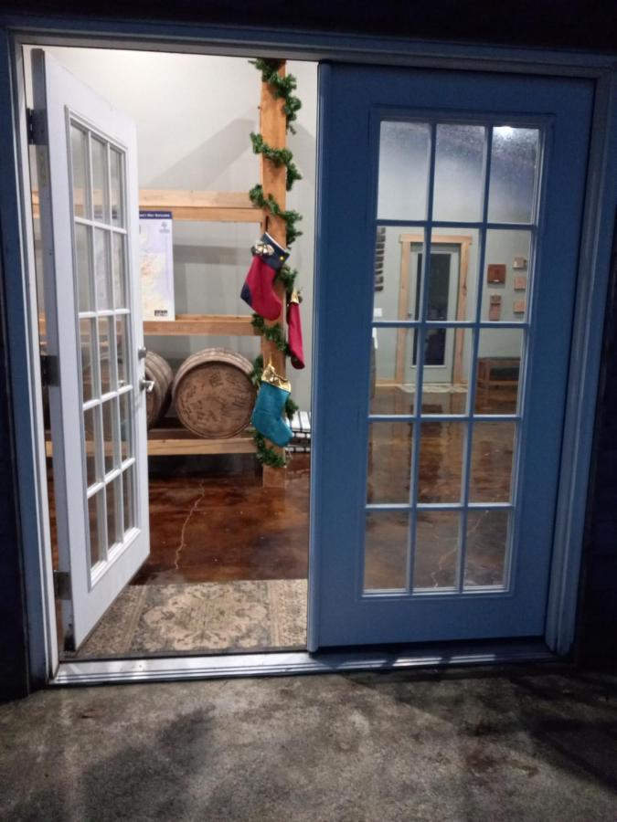 הוילה Loretto The Barrel House Bed & Breakfast מראה חיצוני תמונה